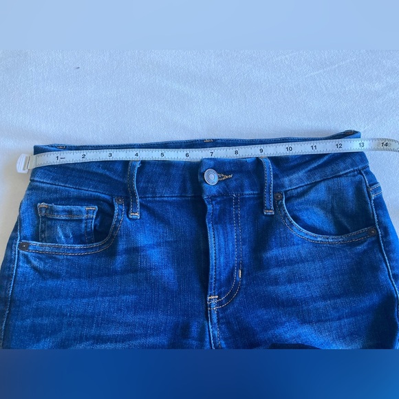 Guess Power Curve Mid-Rise Jeans - Picture 6 of 8